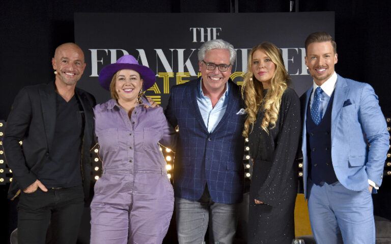 Gäste der Q2-Show vom April 2022 (von links): Peyman Amin, Sandra Wurster, Rolf Schmiel, Laura Karasek und Host Robin Zabler